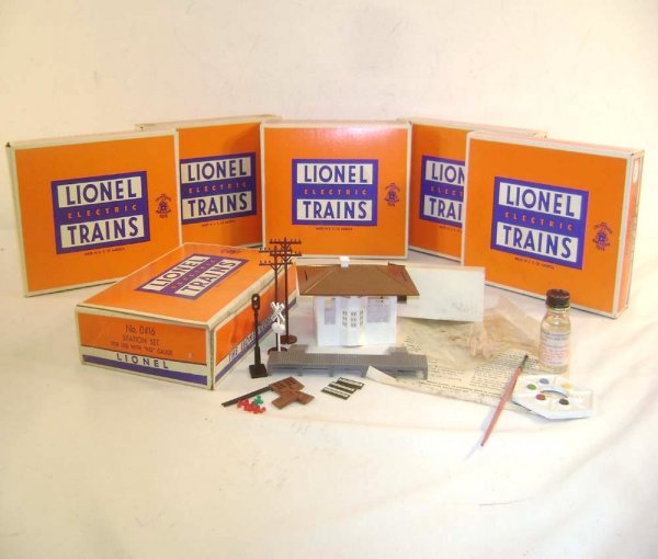 ABT: 6 Mint Lionel HO Plasticville #0416 Station S: Paul V. Ambrose and Drew J. Bauer present: These are six #0415 HO Plasticville Station Sets that Lionel made circa 1960. Our Opinion is that they are generally in Mint Condition; all appear to be comp
