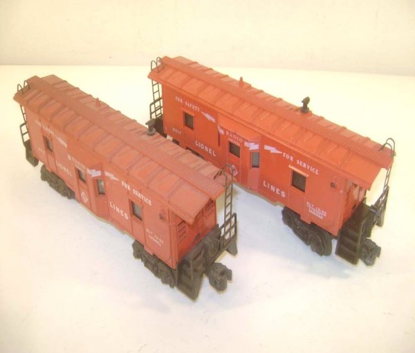 ABT: 2 Lionel #6517 Bay Window Cabooses: Paul V. Ambrose and Drew J. Bauer present: These are two #6517 Bay Window Cabooses that Lionel made in the 1950s. Our Opinion is that they are generally in Very Good Condition; one example without lig