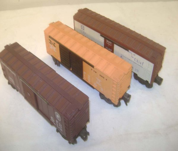 ABT: Lionel #3484 Pennsylvania, #6468-25 New Haven: Paul V. Ambrose and Drew J. Bauer present: These are the #3484 Pennsylvania Type I Operating Box Car, the #6468-25 New Haven Automobile Box Car with black "N", and the #6672 Santa Fe Reefer with blue-