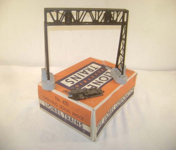 ABT: Lionel #450 Operating Signal Bridge/OB+: Paul V. Ambrose and Drew J. Bauer present: This is the #450 Operating Signal Bridges that Lionel made in the 1950s. Our Opinion is that it is generally in Excellent Minus Condition with one Track Clip