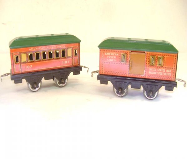 ABT: Nice 5-inch American Flyer #1107 Pullman & Bag: Paul V. Ambrose and Drew J. Bauer present: These are the 5-inch #1107 Pullman & matching Baggage Car that American Flyer made in O-gauge circa the 1920s. Our Opinion is that they are generally in Exce