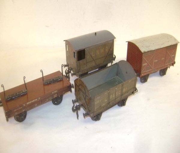 ABT: 4 Early Bassett-Lowke 1-Gauge Freight Cars: Paul V. Ambrose and Drew J. Bauer present: These are four Freight Cars that Bassett-Lowke made in 1-Gauge circa the 1920s. Included are an LNWR Brake Van, GNR Fish Van, LB&SC Medium-Side Wagon (no cov