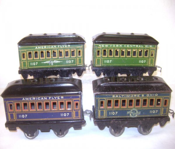 ABT: 4 Assorted 6-inch #1107 American Flyer Passen: Paul V. Ambrose and Drew J. Bauer present: These are four 6-inch #1107 Passenger Cars that American Flyer made in O-gauge circa the 1920s. Two examples each in Green and Blue. Note that one Green Car 