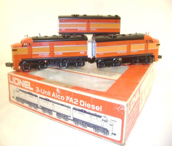 ABT: Lionel #8552 Southern Pacific Daylight Alco ABA: Paul V. Ambrose and Drew J. Bauer present: These are the #8552 Southern Pacific Daylight Alco ABA Diesels that Lionel made in the 1970s. Our Opinion is that they are generally in Like New Condition, m