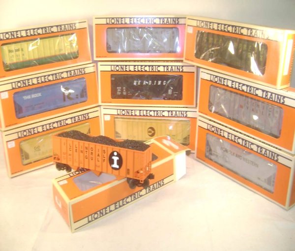 ABT: 10 Mint Assorted Lionel Three Bay Hoppers/OBs: Paul V. Ambrose and Drew J. Bauer present: These are ten Assorted Three Bay Hoppers that Lionel made a few years ago. Included are two #17113 Leigh Valley, the #17123 Cargill, the #17121 IC, the #1712