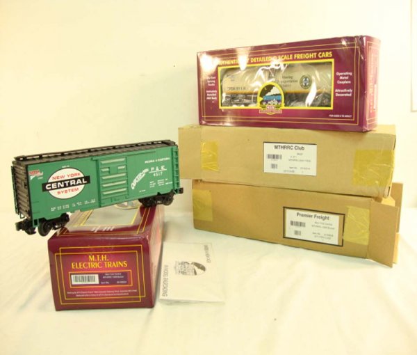 ABT: 2 Mint MTH Assorted MTHRRC Cars/OBs: Paul V. Ambrose and Drew J. Bauer present: These are two Assorted MTHRRC Cars that MTH made in O Gauge a few years ago. Included are the #20-92014 BSNF 2000 Tank Car, and the #20-93024 NYC 1999 Box Ca