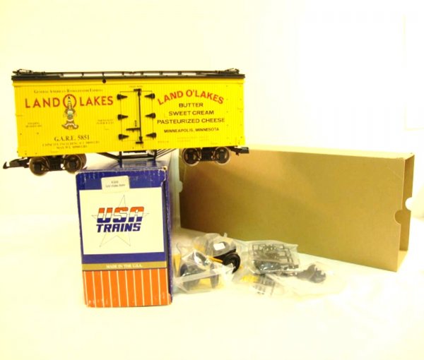 ABT: USA G Scale #R-1640 Land O' Lakes Reefer/OB: Paul V. Ambrose and Drew J. Bauer present: This is the #R-1640 Land O' Lakes Reefer that USA Trains made in G Scale a few years ago. Our Opinion is that it is generally in Like New Condition. The Orig