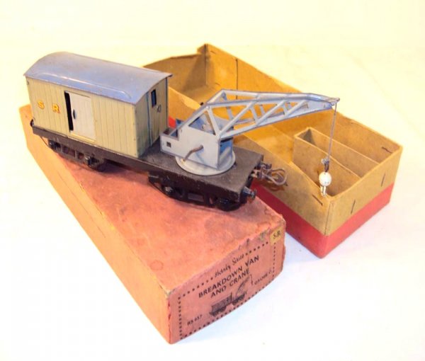 ABT: Hornby SR Breakdown Van & Crane/OB: Paul V. Ambrose and Drew J. Bauer present: This is the SR Breakdown Van and Crane that Hornby made in O-gauge circa the 1950s. Includes an Original Box. Please add $12.00 for US-48 Shipping and Insura