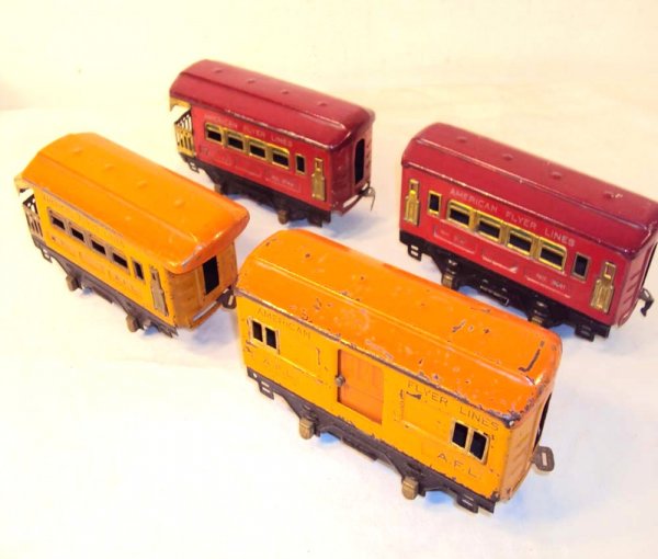 ABT: 4 Different American Flyer O Gauge Passenger : Paul V. Ambrose and Drew J. Bauer present: These are the Red #3141 Pullman and #3142 Observation, plus unnumbered Orange examples of a Post Office Car and a Pullman that American Flyer made circa the 
