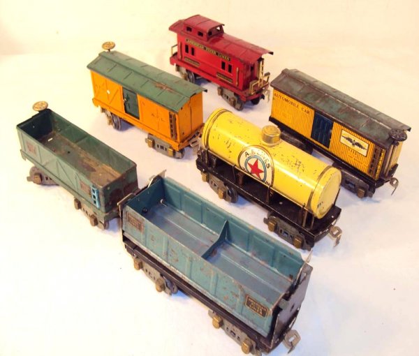ABT: 6 Assorted American Flyer O Gauge Rolling Sto: Paul V. Ambrose and Drew J. Bauer present: These are six Rolling Stock items that American Flyer made in O-gauge circa the 1930s. Included are two Box Cars, Gondola, Hopper, Tank Car, and a Caboose. P