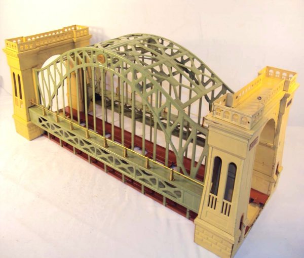 ABT: Lionel #300 Hellgate Bridge: Paul V. Ambrose and Drew J. Bauer present: This is the #300 Hellgate Bridge that Lionel made in Standard Gauge circa the late 1920s. Please add $25.00 for US-48 Shipping and Insurance.
