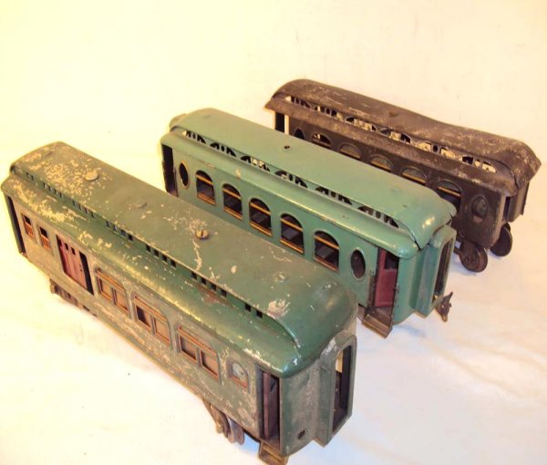 ABT: 3 Lionel Standard Gauge Passenger Cars for Pa: Paul V. Ambrose and Drew J. Bauer present: These are three Passenger Cars that Lionel made in Standard Gauge. Candidates for Parts and/or Restoration. Please add $18.00 for US-48 Shipping and Insuranc