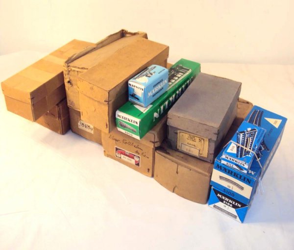 ABT: Assorted Group of Marklin & Bing Boxes: Paul V. Ambrose and Drew J. Bauer present: This is an assorted group of Original Boxes that Marklin and Bing made both Pre and Post War. PLEASE REMEMBER THAT YOU ARE ONLY BIDDING ON THE ORIGINAL BOXES