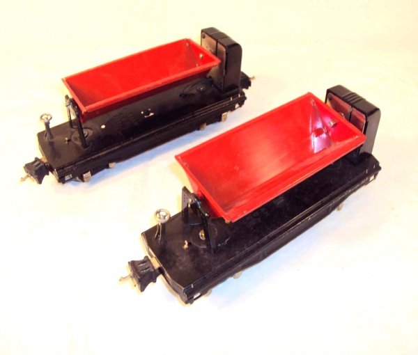 ABT: 2 Lionel #3859 Dump Cars: Paul V. Ambrose and Drew J. Bauer present: These are two #3859 Dump Cars that Lionel made circa the late 1930s. Please add $14.00 for US-48 Shipping and Insurance.