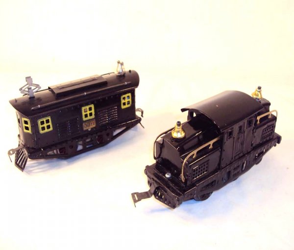 ABT: 2 Early American Flyer O Gauge Electrics (R): Paul V. Ambrose and Drew J. Bauer present: These are the #3011 and an unnumbered Electric that American Flyer made in O Gauge circa the 1920s. Repainted. Please add $16.00 for US-48 Shipping and Insur