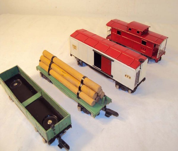 ABT: 4 Great American Flyer Rolling Stock Items: Paul V. Ambrose and Drew J. Bauer present: These are the #476 Gondola, #478 Box Car, #482 Log Car, and the #484 Caboose that American Flyer made in O Gauge circa 1940. Nice examples, and note some of 