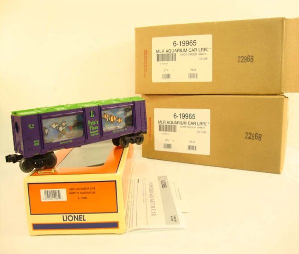 ABT: 2 Mint Lionel #19965 LRRC Animated Aquarium C: Paul V. Ambrose and Drew J. Bauer present: These are two #19965 LRRC Animated Aquarium Cars that Lionel made a few years ago. Our Opinion is that they are generally in Mint Condition, no signs of use.