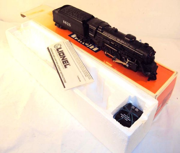 ABT: Lionel #18635 Santa Fe 2-6-4 Locomotive & Ten: Paul V. Ambrose and Drew J. Bauer present: These are the #18635 Santa Fe 2-6-4 Locomotive Engine and Tender that Lionel made a few years ago. Our Opinion is that they are generally in Like New Conditi