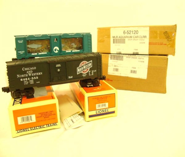 ABT: Lionel #52081/52120 Chicagoland Cars/OBs: Paul V. Ambrose and Drew J. Bauer present: These are the #52081 (6464-555) Chicago & Northwestern Box Car and the #52120 Aquarium Car that Lionel made for the Chicagoland Railroad Club circa 1996. Our