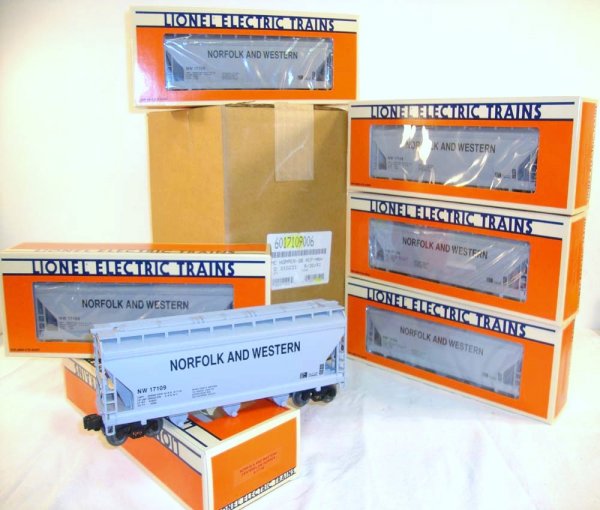 ABT: Mint Case of 6 Lionel #17109 Norfolk & Wester: Paul V. Ambrose and Drew J. Bauer present: These are a case of #17109 Norfolk & Western Centerflow Hoppers (6 cars) that Lionel made a few years ago. Our Opinion is that they are generally in Mint Con