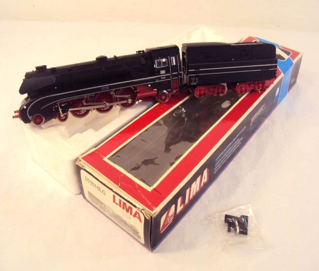 ABT: Great Lima HO #203016LG Steam Engine & Tender/: Paul V. Ambrose and Drew J. Bauer present: This is the #203016LG Steam Engine and Tender that Lima of Italy made in HO circa 1970. Our Opinion is that it is generally in Mint Condition. Includes nice 