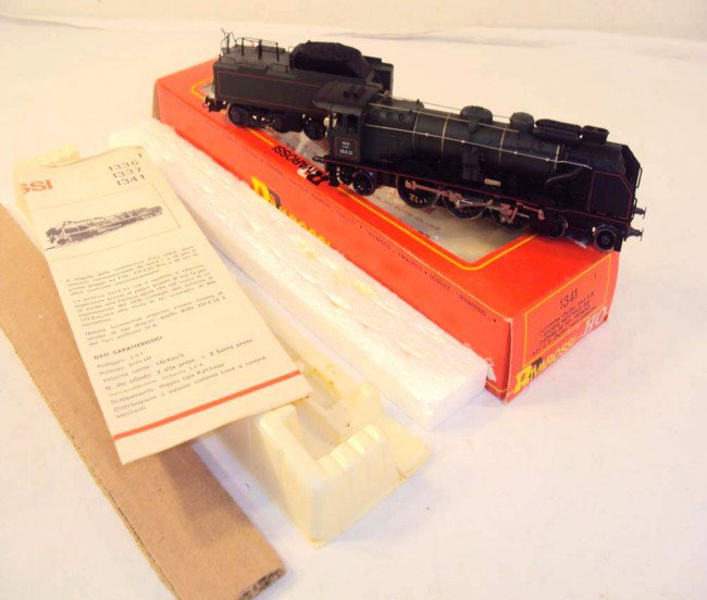 ABT: Nice Rivarossi HO #1341 Steam Engine & Tender/: Paul V. Ambrose and Drew J. Bauer present: This is the #1341 Steam Engine and Tender that Rivarossi of Italy made in HO in the 1970s. Our Opinion is that they are generally in Like New Condition. Incl