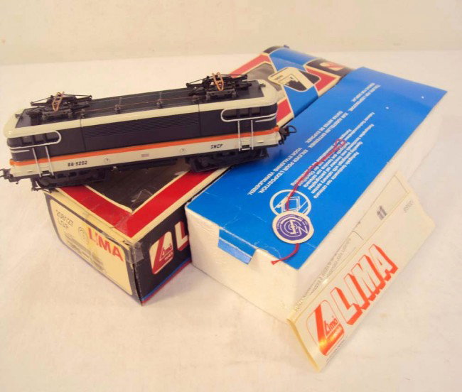 ABT: Wonderful Lima HO #208127 LGP Electric/OB: Paul V. Ambrose and Drew J. Bauer present: This is the #208127 LGP Electric that Lima of Italy made circa 1970. Our Opinion is that it is generally in Like New Condition. Includes great OB and Instruc