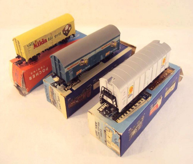 ABT: 3 Wonderful Pocher HO Billboard Reefers/OBs: Paul V. Ambrose and Drew J. Bauer present: These the #321, #322, and #327 Billboard-style Reefers that Pocher of Italy made in HO circa the 1960s. Great color and Graphics. Our Opinion is that they ar