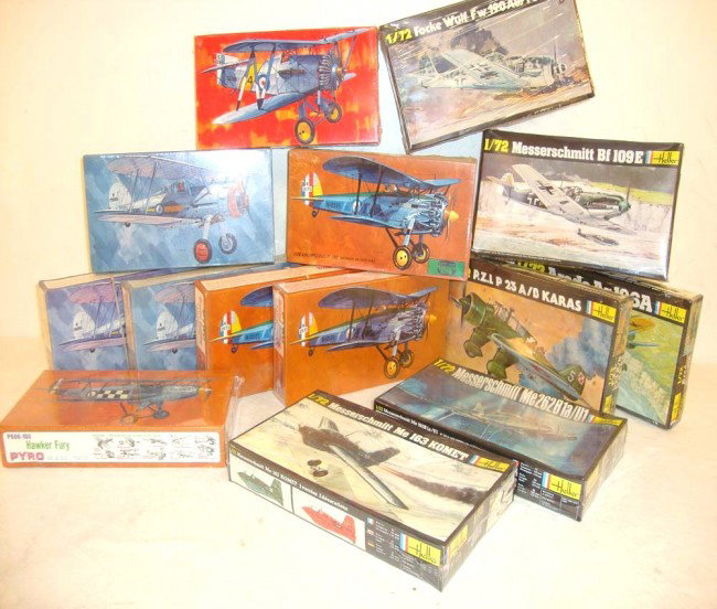 ABT: 12 Mint Heller/Life-Like Airplane Kits/OBs: Paul V. Ambrose and Drew J. Bauer present: These are 14 Airplane Kits (1:72 Scale) that Heller and Life-Like made circa the 1960s and 1970s. Our Opinion is that the Lot is generally in Mint Condition.