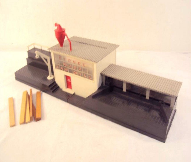 ABT: Lionel #464 Operating Sawmill Accessory: Paul V. Ambrose and Drew J. Bauer present: This is the #464 Operating Sawmill Accessory that Lionel made in the later 1950s. Our Opinion is that it is generally in Very Good Condition. No Box. Please 