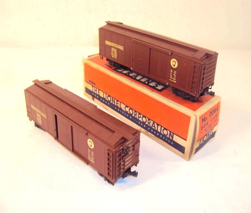 ABT: Lionel OO Gauge #0044 & #0074 Pennsylvania Box: Paul V. Ambrose and Drew J. Bauer present: These are the #0044 and #0074 Pennsylvania two-rail Box Cars that Lionel made in OO-gauge circa 1940. Our Opinion is that they are generally in Excellent Con