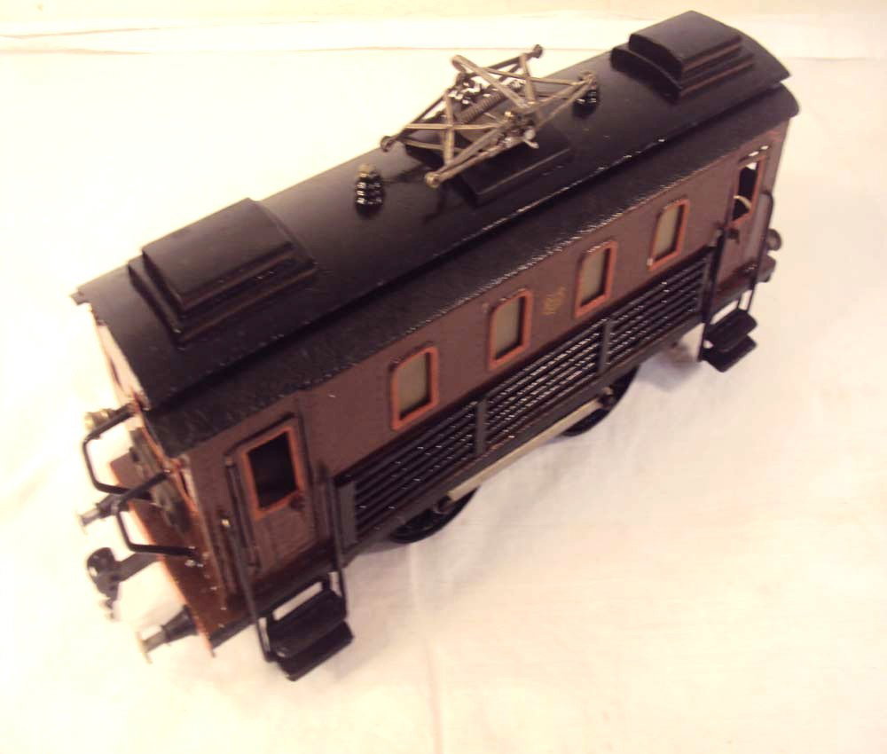 ABT: Great Marklin 1 Gauge #RS 13031 Electric: Paul V. Ambrose and Drew J. Bauer present: This is the #RS 13031 20 Volt single Pantograph Electric that Marklin made in 1 gauge circa the 1920s. Our Opinion is that it is generally in Very Good Plus 