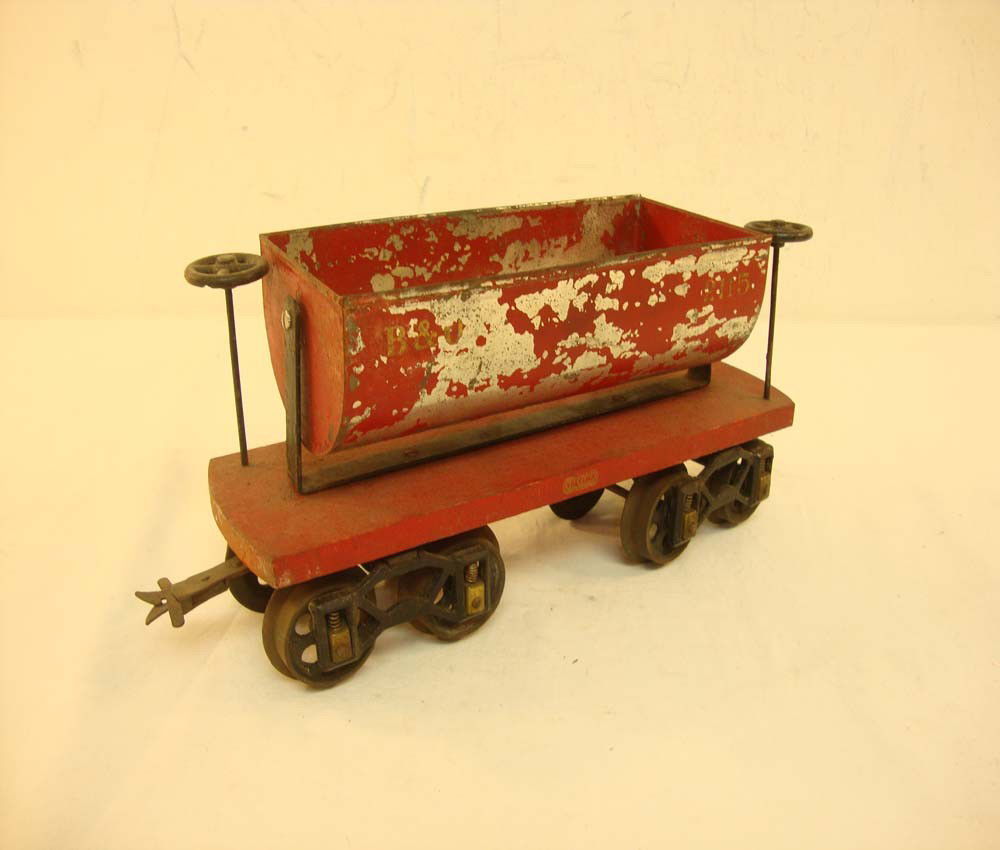 ABT: Rare Voltamp Wide Gauge #2115 B&O Side-Tippin: Paul V. Ambrose and Drew J. Bauer present: This is the #2115 B&O Side-Tipping Car with a wooden base that Voltamp made in Wide Gauge circa the 1920s. Note nice Voltamp logo on the center-side. Our Opi