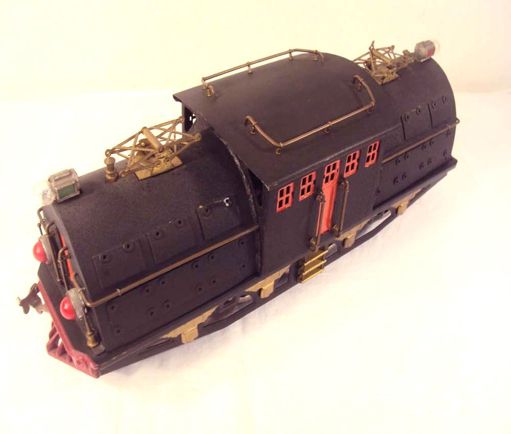 ABT: Lionel #381E Deluxe Standard Gauge Electric (: Paul V. Ambrose and Drew J. Bauer present: This is the #381E Deluxe Electric that Lionel made in Standard Gauge in the 1930s. Repainted in Crackle Black with Replacement Wheels. Our Opinion is that it