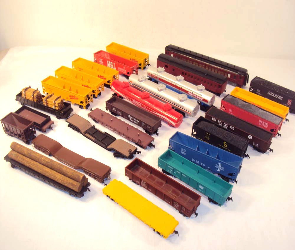ABT: 27 Assorted HO Passenger Cars & Rolling Stock : Paul V. Ambrose and Drew J. Bauer present: These are twenty-seven Assorted Passenger cars and Rolling Stock Cars that were made a few years ago in HO gauge by various Makers. Great for the Operator. N