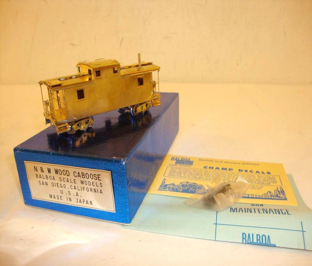 ABT: Nice Balboa HO Brass N&W Caboose/OB: Paul V. Ambrose and Drew J. Bauer present: This is the Brass N&W center-Cupola Caboose that Balboa made in HO some time in the past. Includes OB as shown. Please add $15.00 for US-48 Shipping and Insu