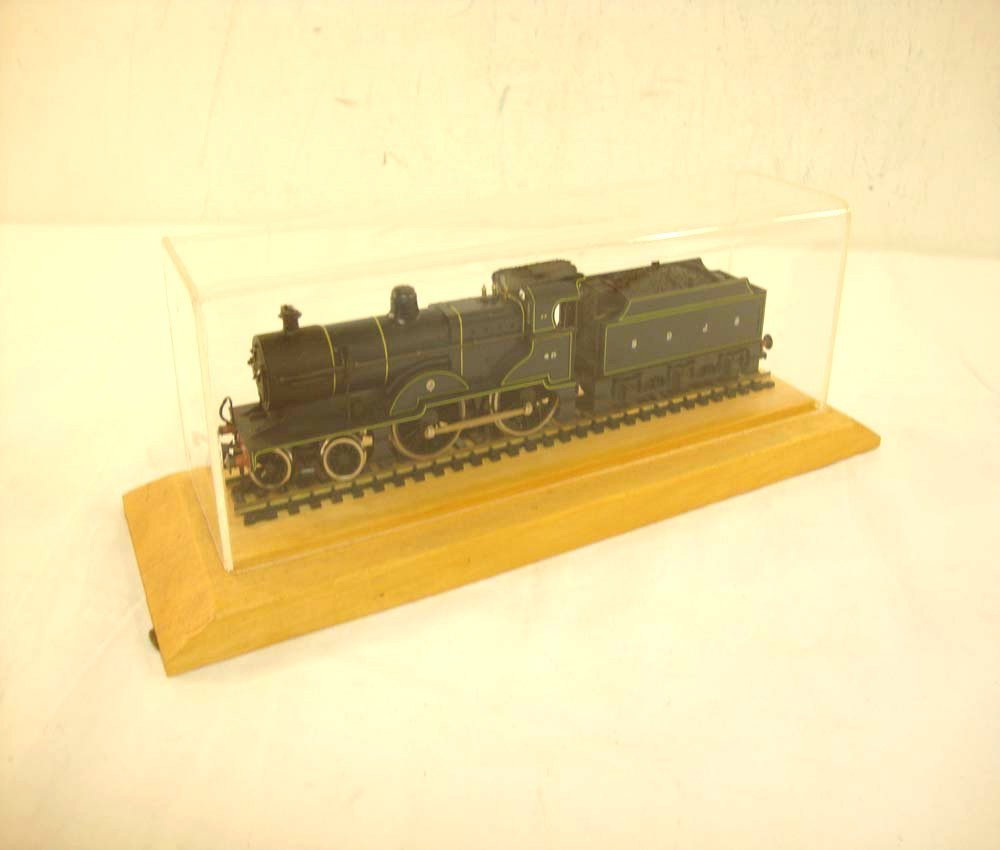 ABT: MainLine HO #45 S.D.J.R. Steam Engine & Tende: Paul V. Ambrose and Drew J. Bauer present: This is the HO #45 S.D.J.R. Steam Engine and Tender with Display Case that Mainline made in Hong Kong some time ago. What you see is what you will receive. N