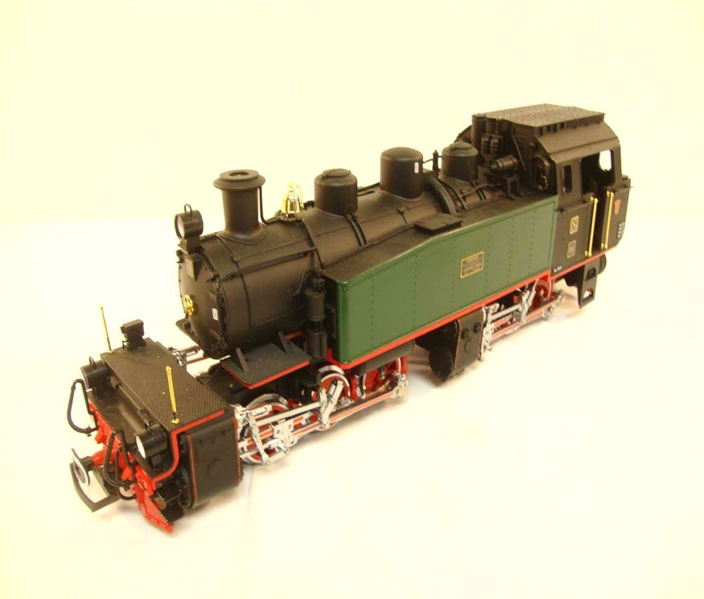 ABT: LGB #2085DI/2085DII Zell 0-6-6-0 Steam Engine: Paul V. Ambrose and Drew J. Bauer present: This is the #2085DI/2085DII Zell 0-6-6-0 Steam Engine (two headlights are missing lens covers) that LGB made a few years ago. No Box. Please add $18.00 for U