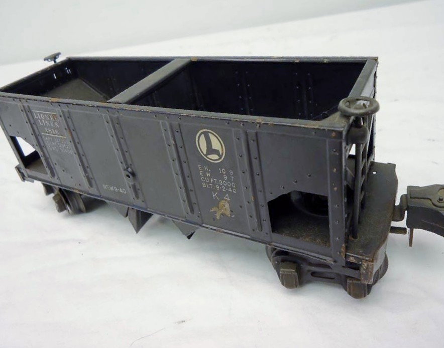 ABT: Lionel #2816 Black Rubber-Stamped Hopper: Paul V. Ambrose and Drew J. Bauer present: This is the #2816 Black Rubber-Stamped Hopper that Lionel made in O-Gauge in the late 1930s and early 1940s. No Box. Please add $14.00 for US-48 Shipping and