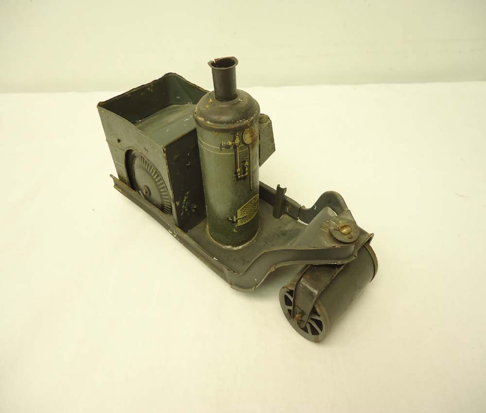 ABT: Unusual Uvalde #21 Steam Roller: Paul V. Ambrose and Drew J. Bauer present: This is the stamped-steel #21 Steam Roller that Uvalde made some time ago. It measures approx. 9-inches long. Please add $20.00 for US-48 Shipping and Insura