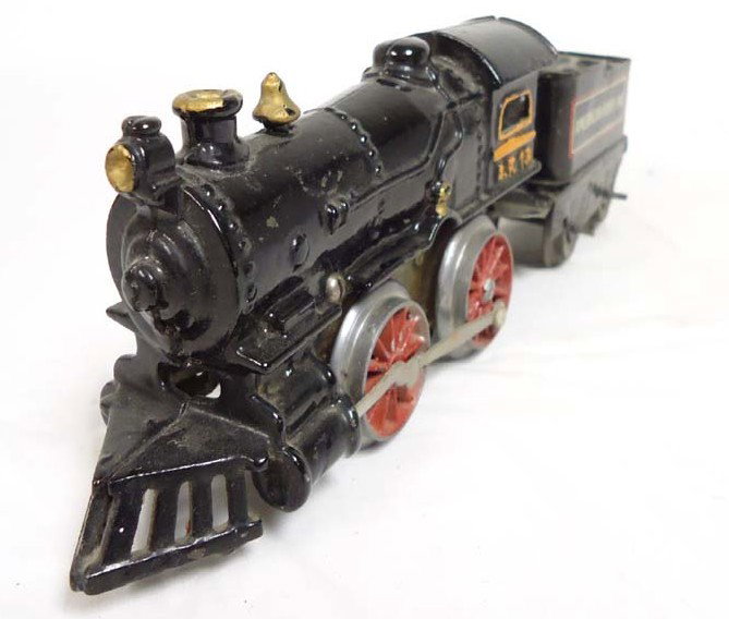 ABT: AF O Gauge #13 Clockwork Steam Engine & Tende: Paul V. Ambrose and Drew J. Bauer present: These is the #13 Clockwork Steam Engine & #120 Tender That American Flyer made in O gauge circa 1920. No Boxes. Please add $14.00 for US-48 Shipping and Insu