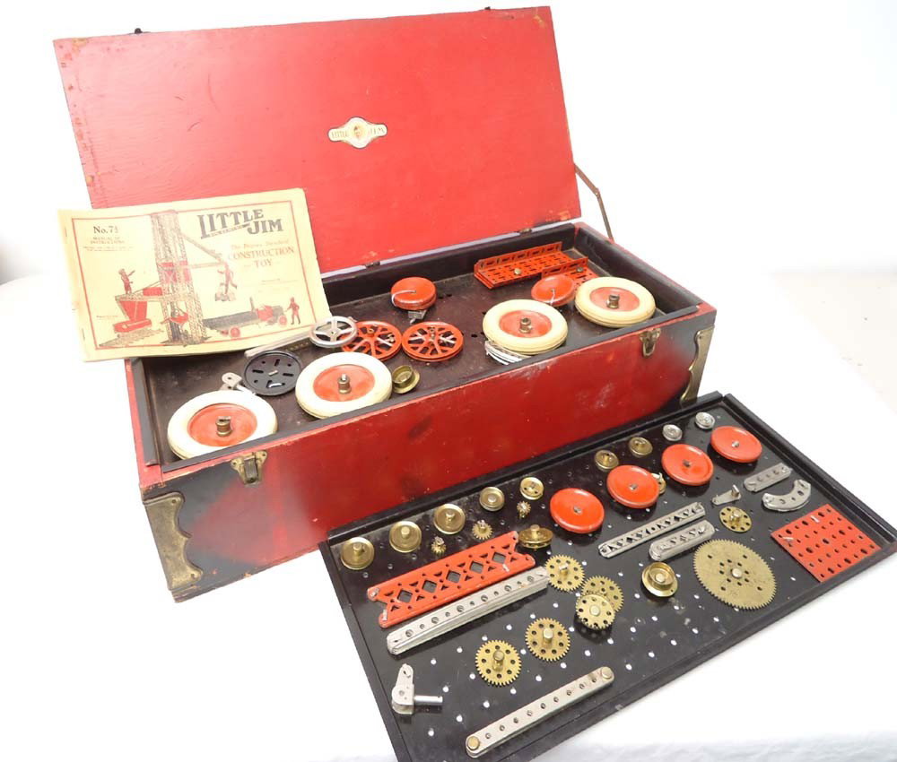 ABT: Rare AC Gilbert No. 7 1/2 JC Penney 'Little J: Paul V. Ambrose and Drew J. Bauer present: This is the rare No. 7 1/2 JC Penney 'Little Jim' Erector Set that AC Gilbert made circa 1940. Please examine the pictures carefully; what is shown is what y