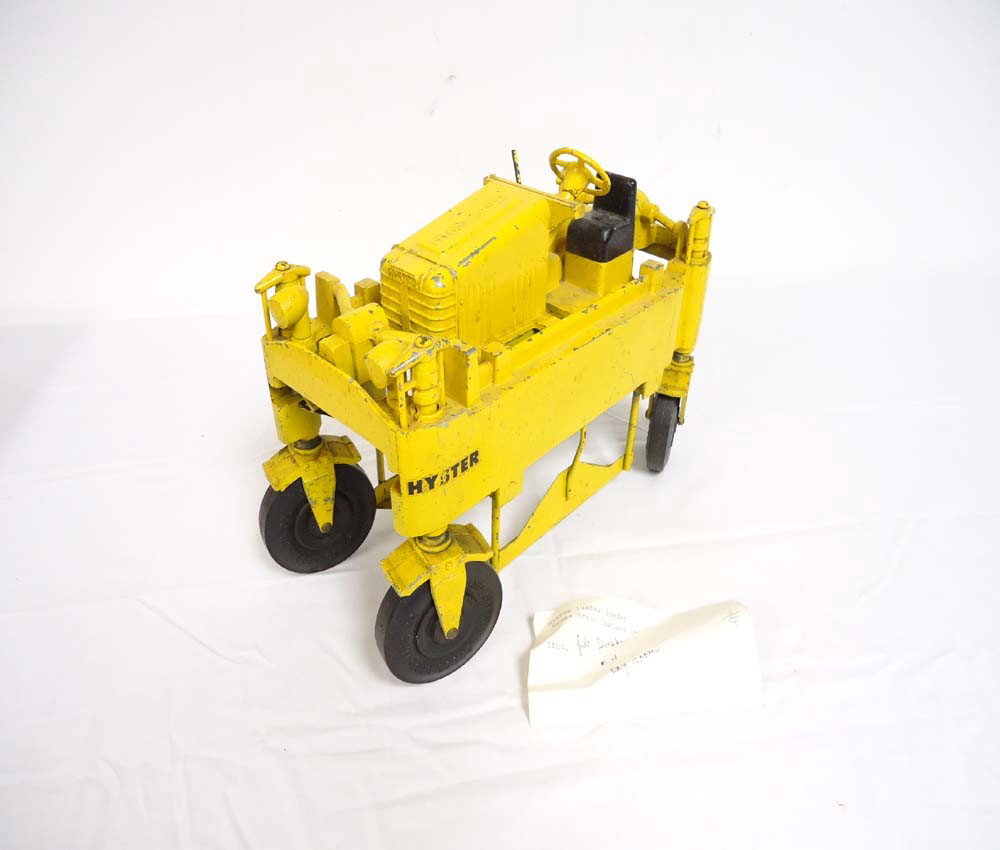 ABT: Druge Die-Cast 'Hyster' Loader: Paul V. Ambrose and Drew J. Bauer present: This is a heavy die-cast 'Hyster' Loader that Druge made circa 1960. It measures approx. 13- inches long x 8-inches high. Please add $25.00 for US-48 Shippin