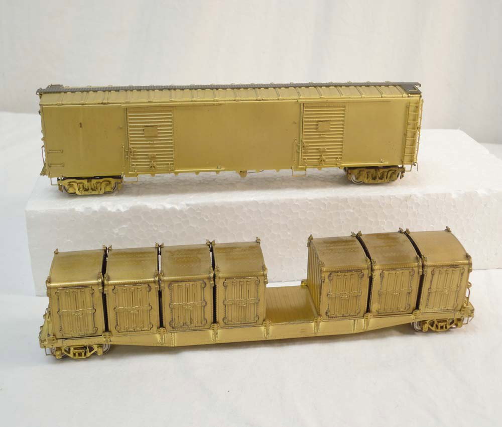 ABT: Daeki HO Brass: Box Car and Flat Car with Crat: Paul V. Ambrose and Drew J. Bauer present: These are the Box Car and Flat Car with Crates that Daeki made in HO Scale a few years ago. Please look at all the pictures; what is pictured is what you wil