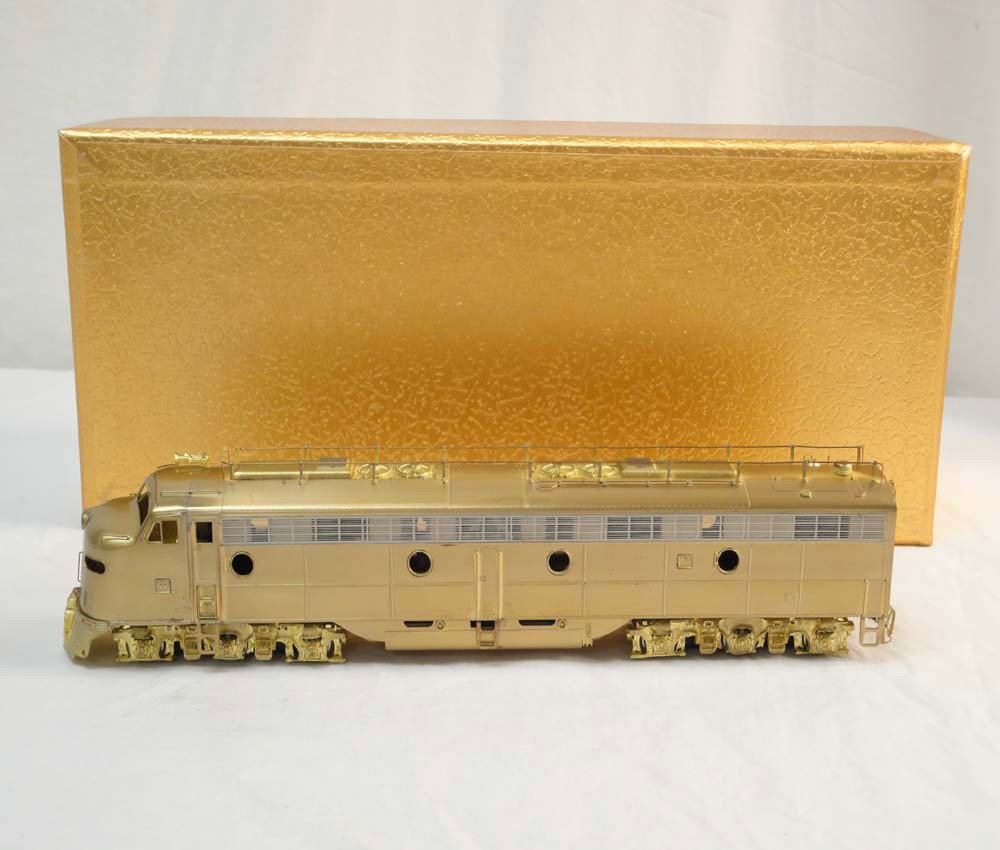 ABT: Oriental Limited HO Brass: Pennsylvania EMD E: Paul V. Ambrose and Drew J. Bauer present: This is the Pennsylvania EMD E8A 2250HP Diesel A-Unit w/Antenna that Oriental Limited made in HO Scale a few years ago. Please look at all the pictures; what