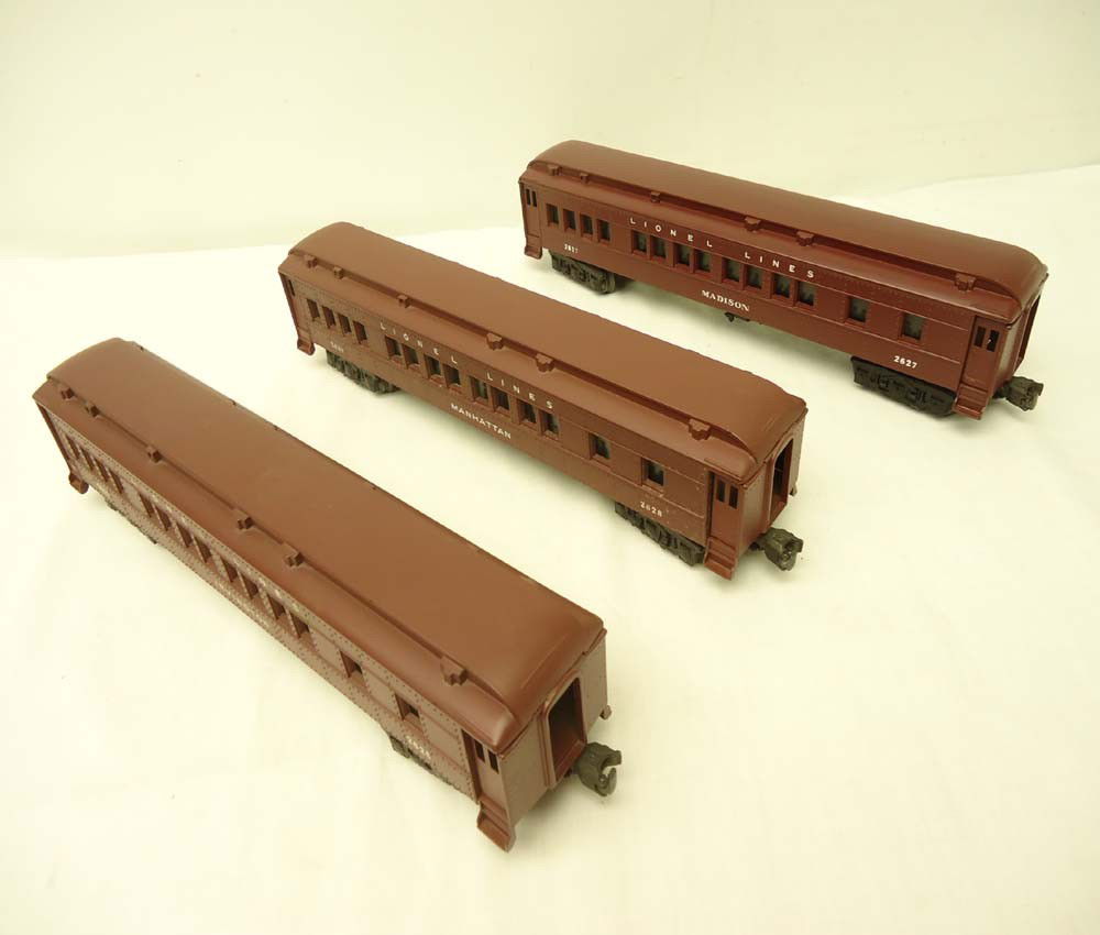 ABT: Outstanding 1950 Lionel #2652/2627/2628 Heavy: Paul V. Ambrose and Drew J. Bauer present: These are the #2625 Irvington, #2627 Madison and #2628 Manhattan Illuminated Heavyweight Passenger Cars that Lionel made circa 1950 with silhouettes and tape