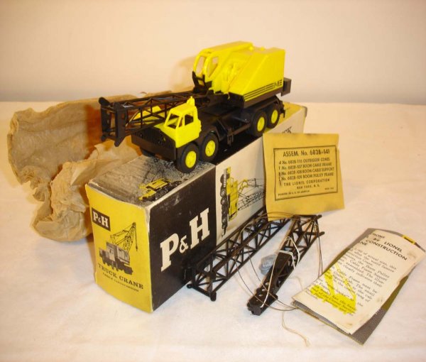 ABT: Mint Lionel #6828 Separate Sale Crane/Box: Paul V. Ambrose and Drew J. Bauer present: This is the Original Separate Sale P&H Crane that Lionel made in the middle 1960s. Scarce; Light Yellow Variation. Our Opinion is that it is generally in Min