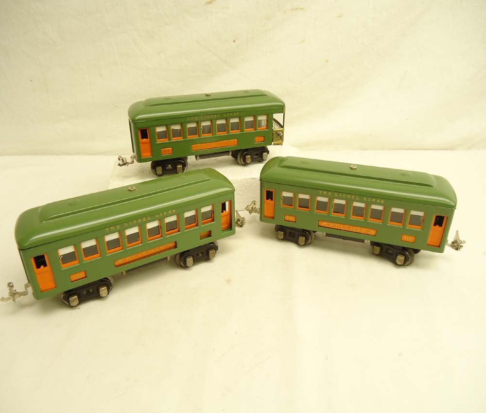 ABT: Lionel #610 (2) & #612 Green Passenger Cars (R): Paul V. Ambrose and Drew J. Bauer present: These are the #610(2) and #612 Green Passenger Cars that Lionel made in O gauge in the 1920s. Repainted. Our Opinion is that they are generally in Excellent