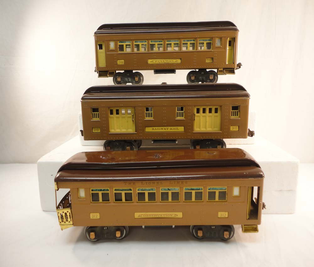 ABT: Lionel Standard Gauge #309/310/312 Baby State: Paul V. Ambrose and Drew J. Bauer present: These are the #309 Pullman, #310 Mail Car, and #312 Observation Baby State Brown Passenger Cars that Lionel made in Standard Gauge in the 1930s. No Boxes. Ou