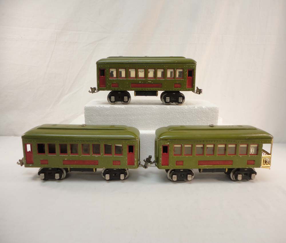 ABT: Lionel O Gauge #610/610/612 Passenger Cars: Paul V. Ambrose and Drew J. Bauer present: These are the #610, #610, and #612 Passenger Cars that Lionel made in O gauge in the 1920s. No Boxes. Please add $16.00 for US-48 Shipping and Insurance.